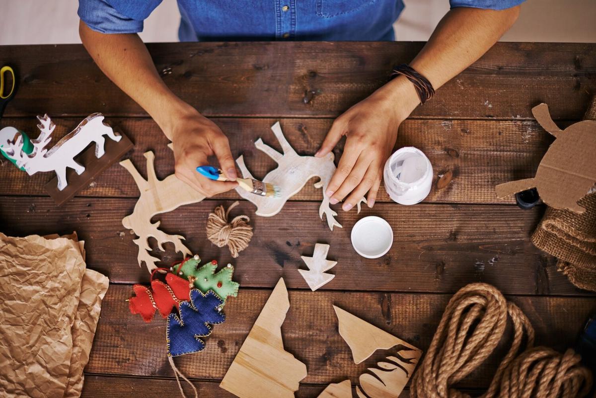 Handmade Holiday: Creating Personalized Christmas Tree Ornaments